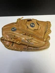 Spalding 42-423+ Ultima 130 Rht Baseball Glove. Fixed Price $29.99.