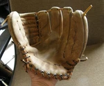 Wilson A2900 Nelson Fox Personal Model Baseball Glove - Rht. Fixed Price $100.00.