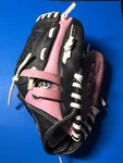 Rawlings PL91PB 9-1/2 Inch Players Series Pink/black Baseball Glove,. Fixed Price $15.00.