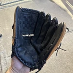 Easton Black Magic Rht 13" Leather Baseball/softball Glove BX1300B - Nwot. Fixed Price $25.00.