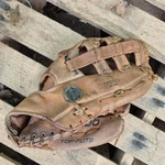 Vintage Spalding 42-3135 Tfo 100 Rht Leather Baseball Glove Elio Casini. Fixed Price $27.86.