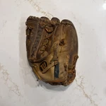 Wilson George Brett A2244 11" Baseball Glove Rht Snap Action Split Hinge. Fixed Price $24.99.