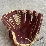 Rawlings 11.75" Baseball Glove Modified Trap-eze Web/-. Fixed Price $45.00.