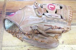 Louisville Slugger Right Hand Baseball Glove GTPS-12 13 Leather Pre Owned. Fixed Price $19.49.