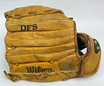 Wilson A1580 Baseball Glove Dsf Series Right Hand Throw 12" DFSY5 Vintage. Fixed Price $28.50.
