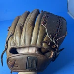 Vtg Regent Baseball Glove Model 5900 Cowhide Hi-flex Made In Japan Rht 10.5. Fixed Price $24.99.