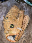 Wilson Baseball Glove A9604 Team Series Right Hand Fast Pitch Dual Stall 12 1/2. Fixed Price $18.99.