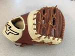 Mizuno Prime Elite 12.5" 1ST Base Fast Pitch Glove GPE-300FBM. Fixed Price $150.00.