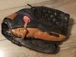 Rawlings Renegade RS1250 12.5" Black With Brown Trim Rht Leather Baseball Glove. Fixed Price $29.99.