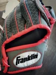 Franklin Baseball Glove New 22752 -10 1/2" Kids Left Hand. Fixed Price $14.99.
