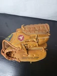 Mizuno MT2012 11 Right Handed Leather Baseball Glove Lite Flex Pro Model. Fixed Price $24.99.