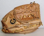 Wilson ACH2140 Jim "catfish" Hunter Right Hand Throw Baseball Glove American Cow. Fixed Price $36.00.