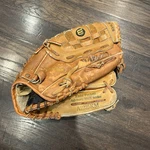 Wilson Kirby Puckett A2225KM Baseball Mitt. Leather. 12" Pre Owned. Fixed Price $8.99.