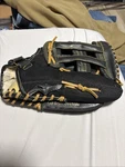 Champion Sports Baseball Softball Glove Cbg 940 Right Handed Fielding. Fixed Price $20.00.