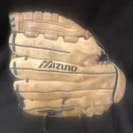 Mizuno 11.5 Vintage Mvt 1151 Baseball Glove. Fixed Price $15.00.