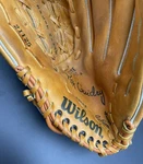 Wilson Split Hinge 21125 Snap Action Ron Guidry Brown Leather Baseball Glove Rht. Fixed Price $20.00.