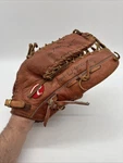 Rawlings Fastback Century Series Cowhide Baseball Glove CII-6 Trap-eze Rht 13. Fixed Price $58.33.