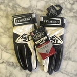 New Louisville Slugger Series 5 Baseball Youth Medium Batting Glove. Fixed Price $15.00.