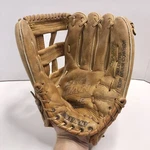 Regent 12.5 Big Man Classic Model 07980 Baseball Softball Glove Rht-issues-read. Fixed Price $10.99.