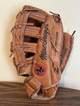 Macgregor Big MG60 Full Grain Steerhide 12 Leather Baseball Glove Mitt Rht. Fixed Price $25.00.