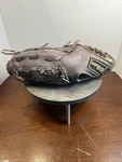 Wilson A2300 Quicksilver Series- Glove- Right Handed. Fixed Price $53.00.