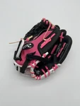 Rawlings Playmaker Rht Baseball Softball 10'' Youth Glove PM100BPW Pink/black. Fixed Price $9.95.