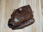 Wilson A800 Optima 12.5 Brown Rht Dual Hinge Glove AO800 Dk 125FP Softball. Fixed Price $43.95.