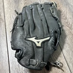 Mizuno Gpp 1075Y1 Baseball Glove Rht 10.75" Prospect Mitt Black Right Hand Throw. Fixed Price $8.49.