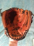 Wilson Fastpitch Monsta Web A0440 11" Pre-owned Baseball Glove Brown FP11 Rht. Fixed Price $14.95.