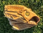 Wilson Baseball Glove A2222 Pro Model Fred Lynn Leather Lht 11.5. Fixed Price $16.99.