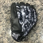 Adidas Ts 1000DC Eazy Close Youth 10'' T-ball Leather Glove Rht Black Camo. Fixed Price $24.99.