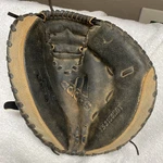 Adidas Youth Catchers Mitt Glove Right Hand TS3150BGT Rht. Fixed Price $25.00.