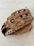 Wilson Extra Snap Action A2914 Professional 13" Baseball Glove Mitt Right Handed. Fixed Price $24.88.