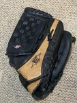 Easton RLX1400B Baseball Glove Right Hand Throw Rht Black Brown Leather. Fixed Price $24.99.