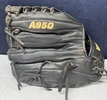 Wilson A950 Leather A09RB22DI1175 3/4 Inch Baseball Glove. Fixed Price $39.00.