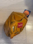 Nwt Vintage Rawlings RCM80LT Ted Simmons Catchers Mitt 70S. Fixed Price $109.43.