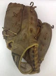 Wilson Paul Blair Leather Baseball Glove Mitt Rht Right Handed Throw Korea A2165. Fixed Price $18.74.