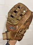 Nokona American Legend Amg 600K Buckaroo Rht Baseball Softball Glove 12.5. Fixed Price $229.99.