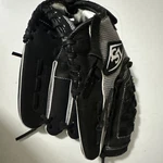 Louisville Slugger Genesis 1884 Series Black GNGM55 11" Baseball Glove Lht. Fixed Price $26.00.