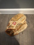 Rawlings 8526 Robin Yount Baseball Softball Glove Fastback Deep Well Pocket. Fixed Price $24.99.