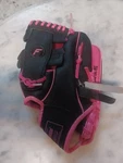 Franklin Inferno Little Girls Baseball Glove Right-hand Throw. Fixed Price $7.50.