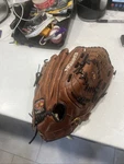 Easton Natural NAT90 Rht 14" Inch Baseball Softball Glove. Fixed Price $24.99.