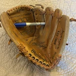 Rawlings Ken Griffey Jr. Rbg 224 11" Right Hand Throw Leather Baseball Glove. Fixed Price $19.99.