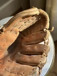 Spalding Soft-ball Glove Mitt Left Hand 42-283 Made Usa. Fixed Price $50.00.