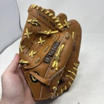 Wilson 10 1/2 A2275 AS2 Pro Pleat Baseball Glove Right Hand Throw Barry Bonds. Fixed Price $13.94.