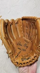Ron Cey Wilson A2132 Snap Action Glove One Size Lht Dual Hinge Griptite Pocket. Fixed Price $39.95.