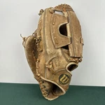 Wilson A2643 Jim Catfish Hunter Baseball Glove Pro Model 12" Lht. Fixed Price $29.99.
