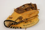 Spalding Leather Baseball Glove Competition Series Deep Pocket SC3-TL 12.5" Rht. Fixed Price $24.99.
