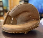 Vintage Spalding Mitt Tom Haller 42-763 Professional Model Rht. Fixed Price $16.99.
