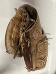 Vtg Spalding Don Kessinger Baseball Youth Glove Lt American National #42.3275. Fixed Price $20.00.